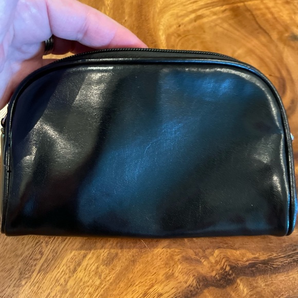 Authentic Gucci black leather cosmetic bag - Picture 3 of 6